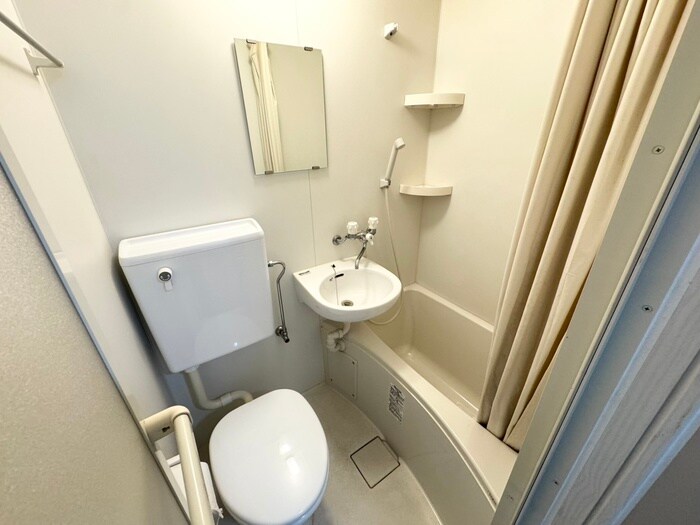 物件内観写真12　(バス／シャワールーム等)