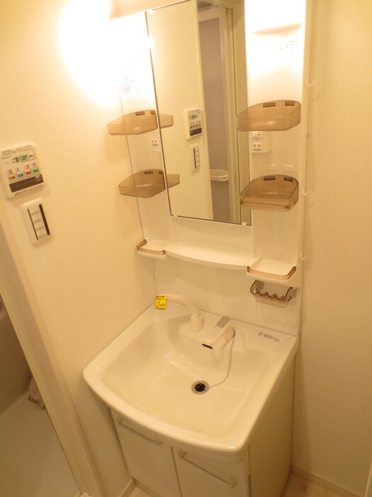 物件内観写真10　(洗面)