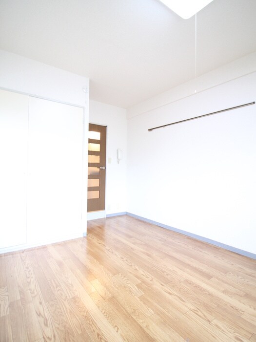 物件内観写真11　(居室)