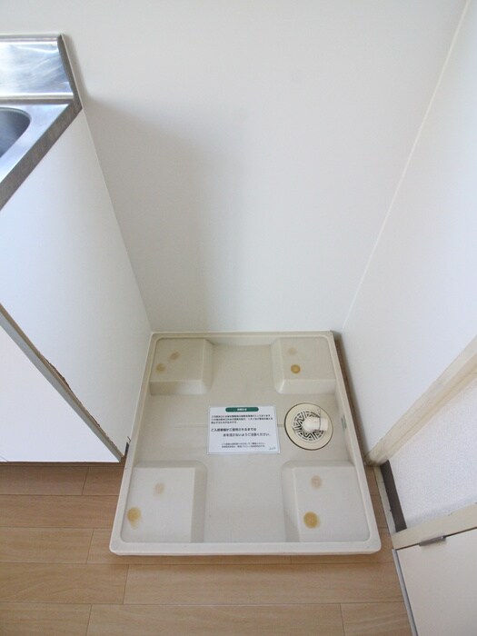 物件内観写真20　(洗濯機置場)