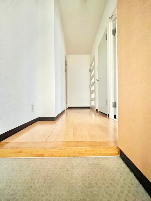 物件内観写真22　(玄関)