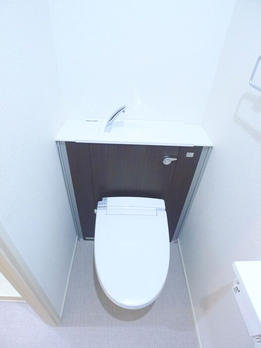 物件内観写真16　(トイレ)