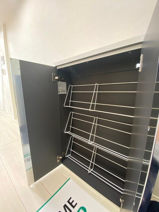 物件内観写真8　(靴箱)