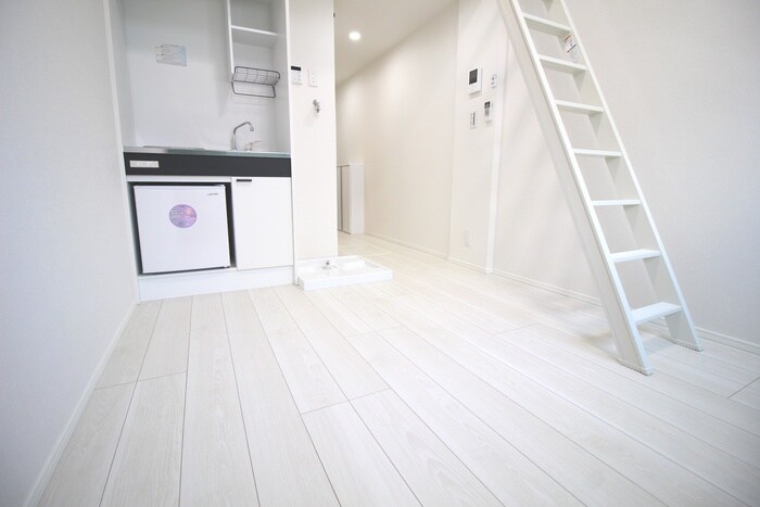 物件内観写真8　(居室)