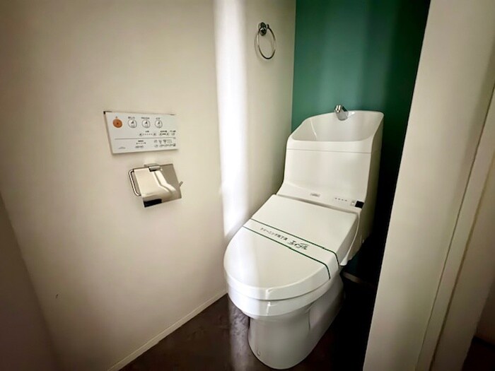 物件内観写真10　(トイレ)