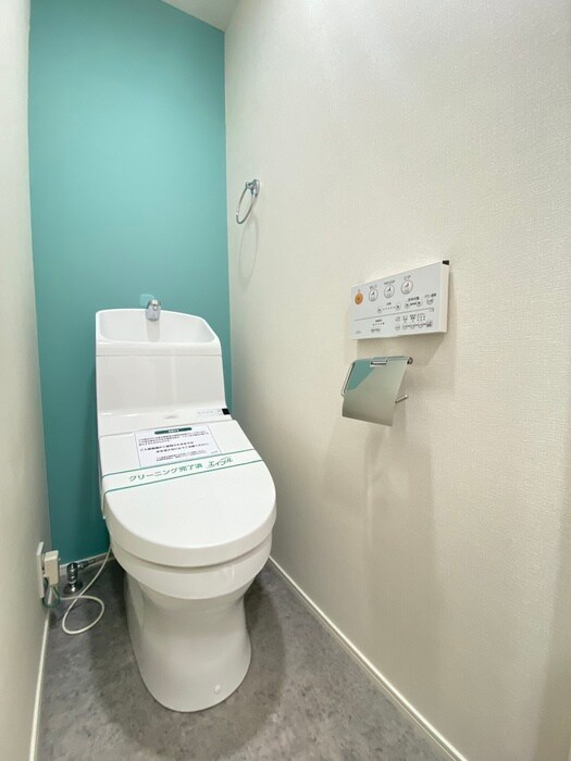 物件内観写真11　(トイレ)