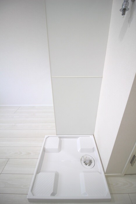 物件内観写真13　(洗濯機置場)