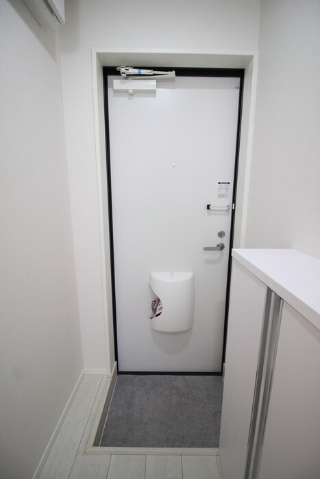 物件内観写真14　(玄関)