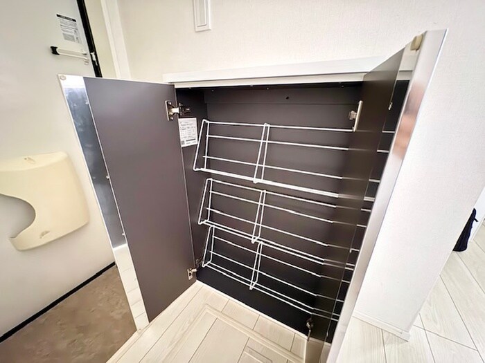 物件内観写真16　(靴箱)