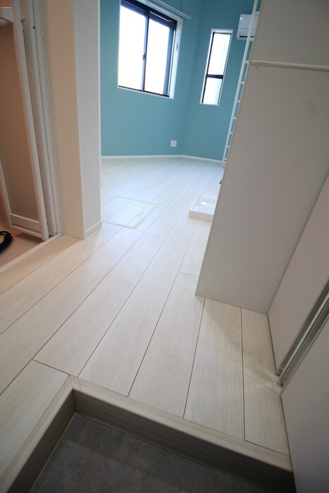 物件内観写真18　(廊下)