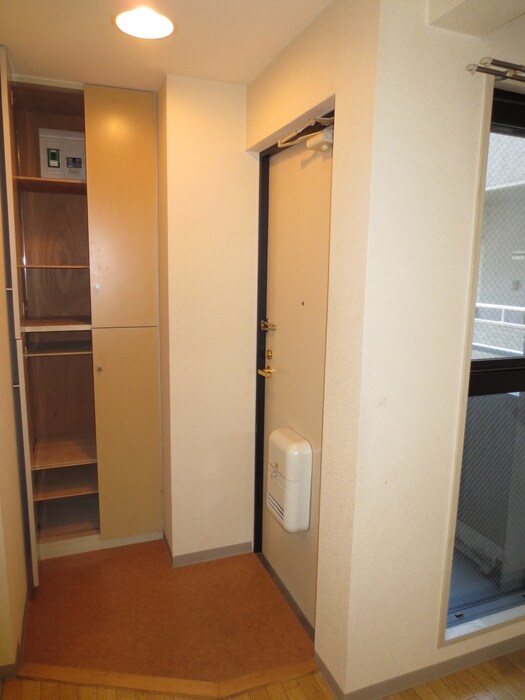 物件内観写真9　(靴箱)