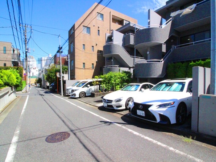 物件外観写真3　(周辺環境)