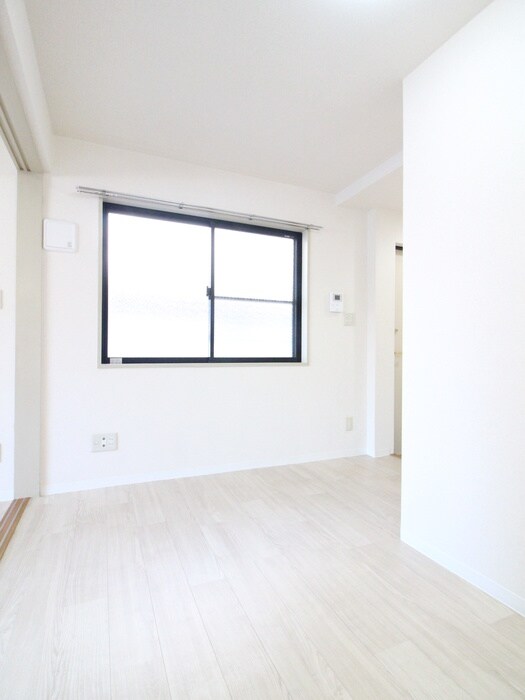 物件内観写真12　(居室)