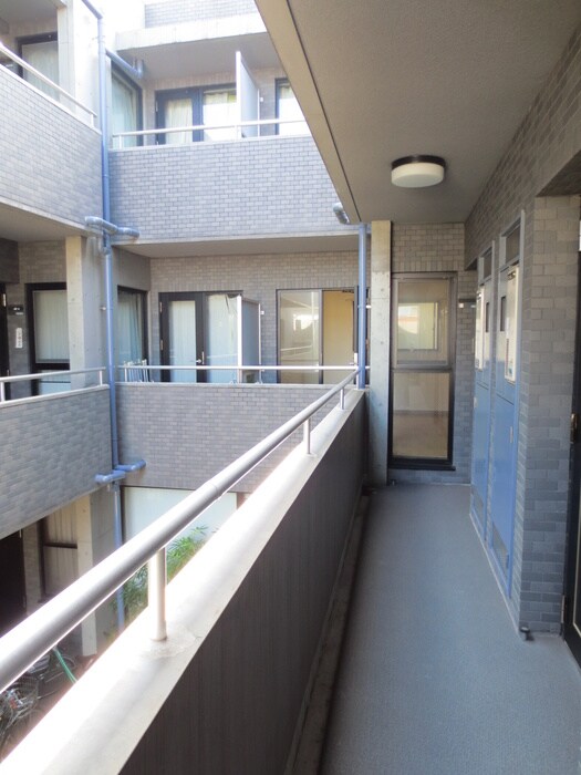 物件内観写真14　(玄関)