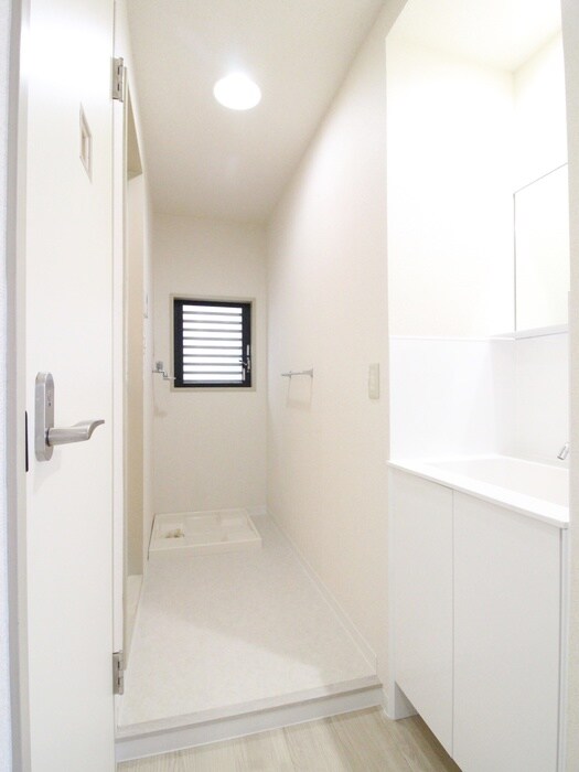 物件内観写真14　(廊下)