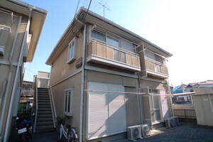 フレンドシップ岩沢Ｃ外観写真