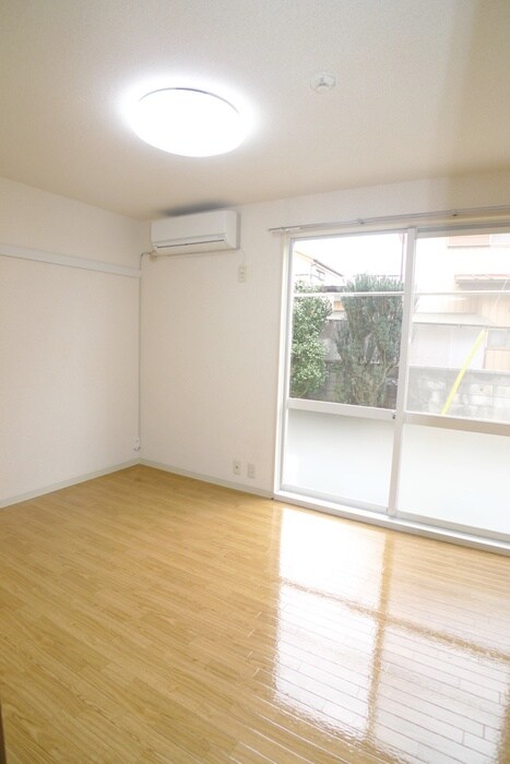 物件内観写真5　(居室)