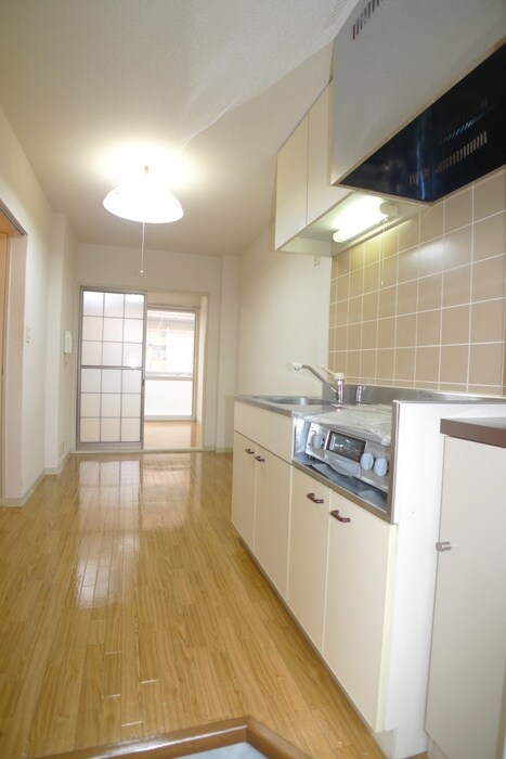 物件内観写真13　(廊下)