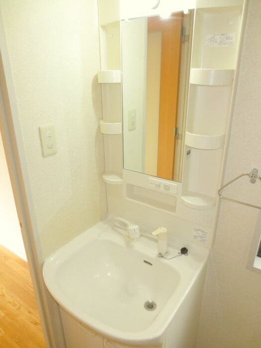 物件内観写真9　(洗面)