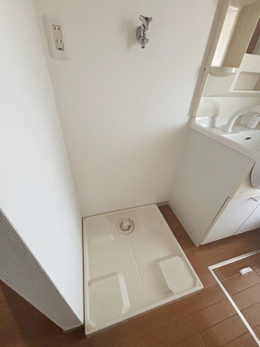 物件内観写真19　(洗濯機置場)