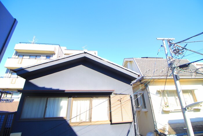 物件内観写真16　(室内からの展望)