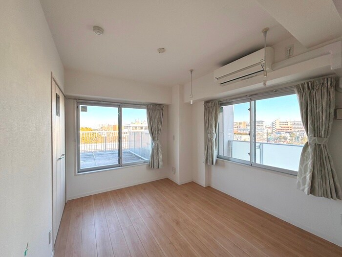 物件内観写真8　(居室)