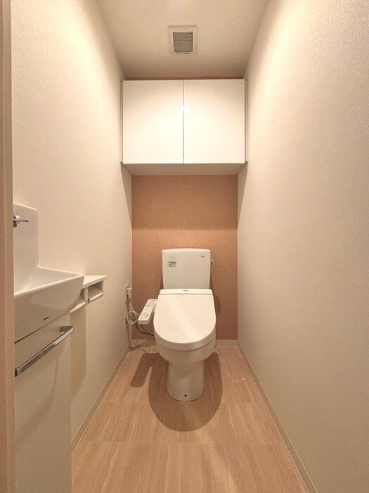 物件内観写真14　(トイレ)