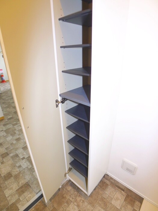 物件内観写真16　(靴箱)