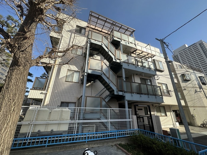 ﾒｿﾞﾝｸﾚｰﾙの建物設備