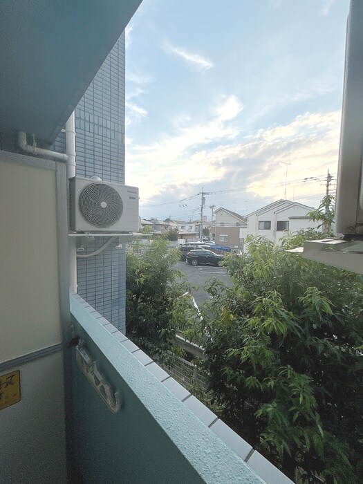 物件内観写真20　(室内からの展望)