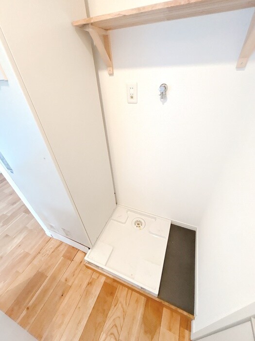 物件内観写真21　(洗濯機置場)