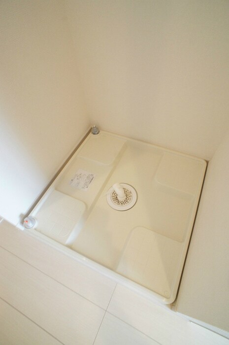 物件内観写真15　(洗濯機置場)