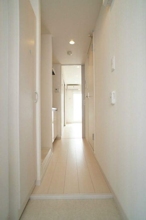 物件内観写真17　(廊下)