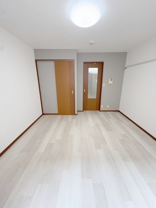 物件内観写真5　(居室)