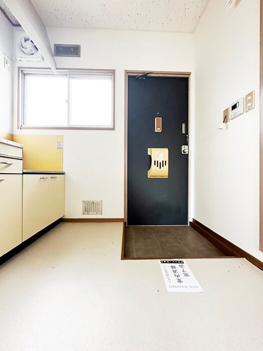 物件内観写真8　(廊下)