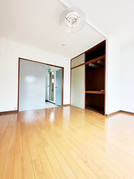 物件内観写真16　(居室)