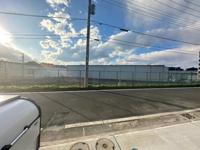 物件内観写真22　(室内からの展望)