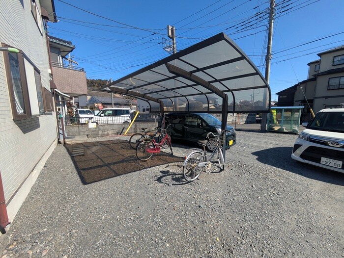 物件外観写真6　(駐輪場)