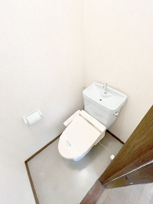 物件内観写真15　(トイレ)