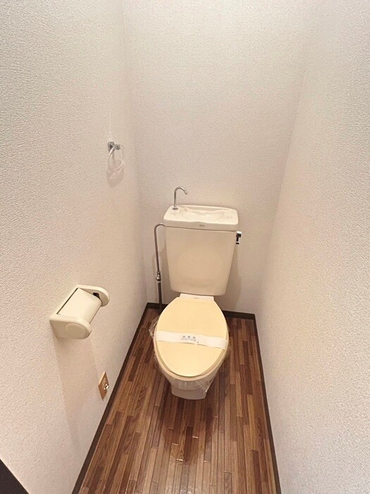 物件内観写真15　(トイレ)