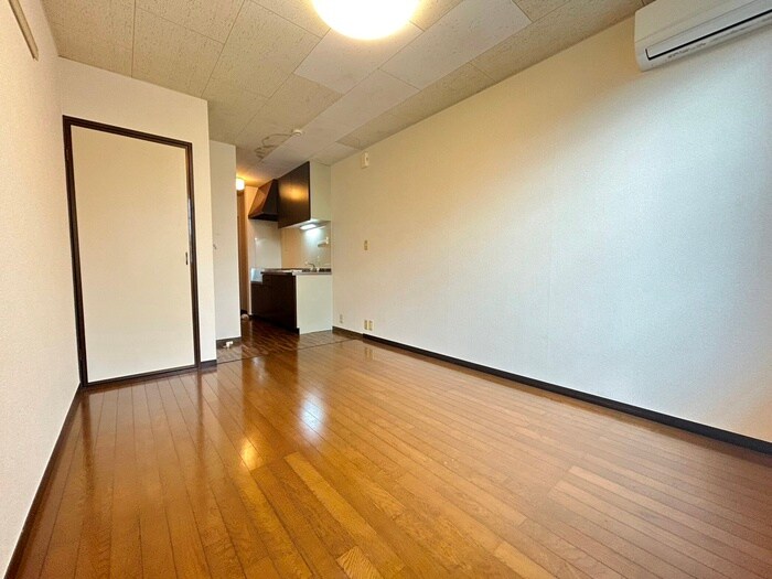 物件内観写真18　(居室)