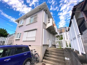 クロ－バ－ハイツ外観写真