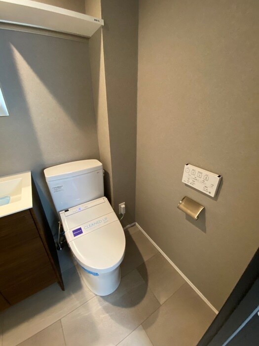 物件内観写真13　(トイレ)