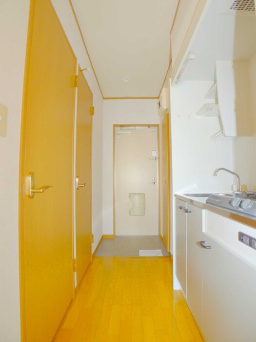 物件内観写真15　(廊下)