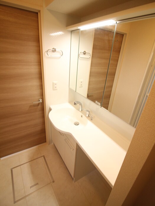 物件内観写真10　(洗面)