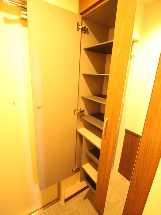 物件内観写真16　(靴箱)
