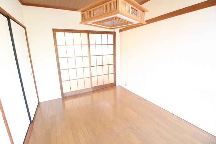 物件内観写真8　(居室)