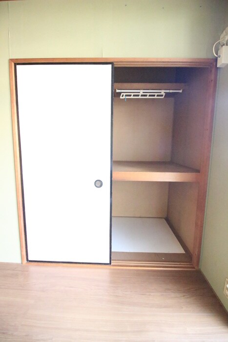 物件内観写真13　(収納)