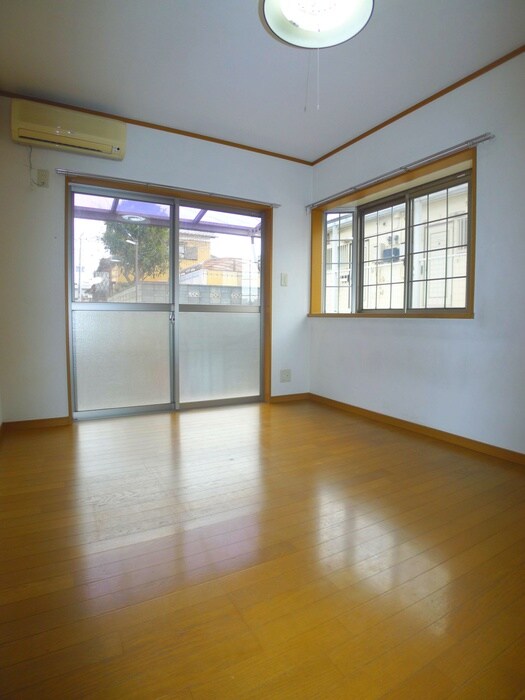 物件内観写真5　(居室)