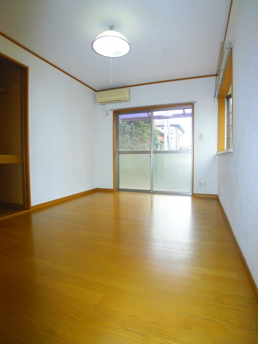 物件内観写真9　(居室)